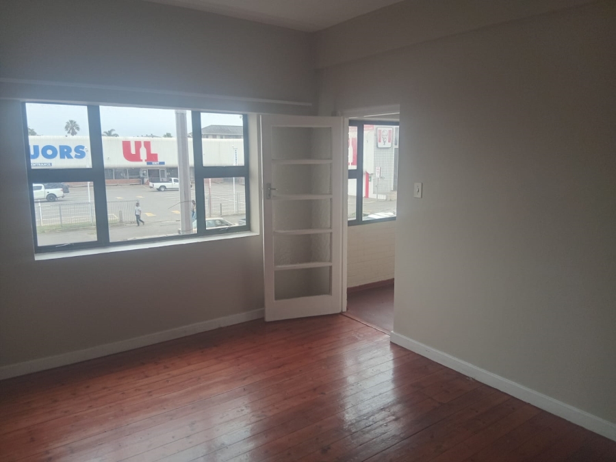 To Let 1 Bedroom Property for Rent in Southernwood Eastern Cape